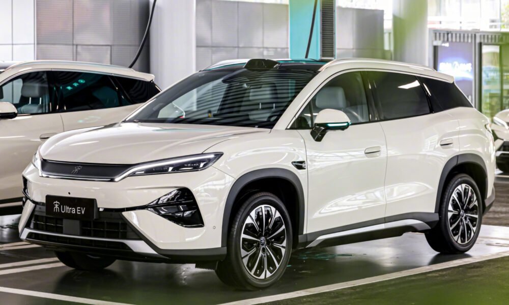 BYD Song Ultra EV: Bir ayda 61.240 ədəd satış rekoru - chinacar.az