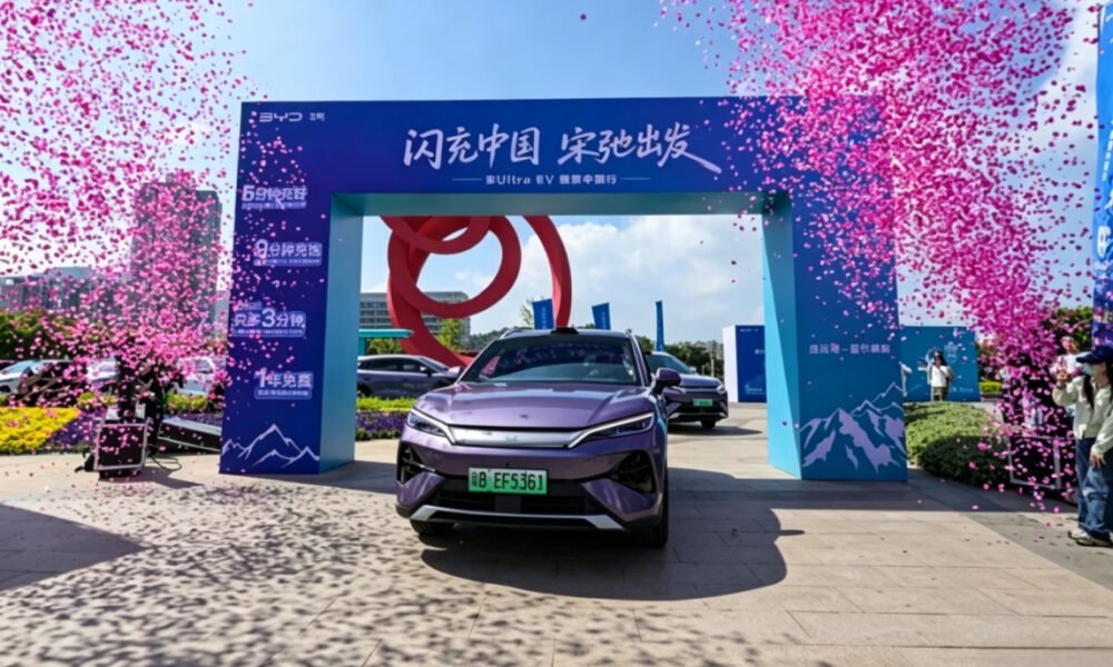 BYD Song Ultra EV Çin üzrə 4,244 km səfərə başladı - chinacar.az