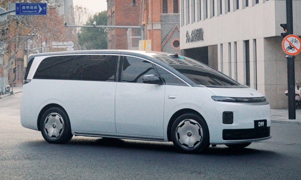 Leapmotor D99 minivan: fırlanan oturacaqlar və 1000V platforma ilk dəfə nümayiş olundu - chinacar.az