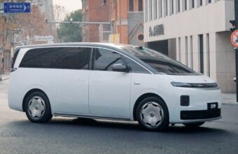 Leapmotor D99 minivan: fırlanan oturacaqlar və 1000V platforma ilk dəfə nümayiş olundu - chinacar.az