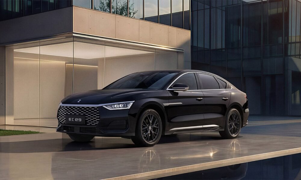BYD Linghui e9 flaqman sedanı flaş şarj dəstəyi ilə satışda - chinacar.az