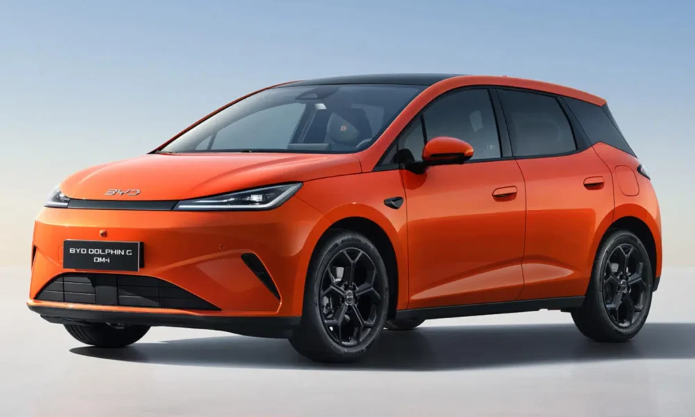 BYD Dolphin G plug-in hibrid hetçbek Avropada görüntüləndi - chinacar.az