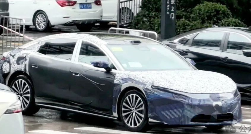 BYD Great Han: 1000 km mənzilli flaqman sedan üzə çıxdı - chinacar.az