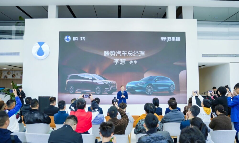 BYD yenilənmiş Denza D9 MPV və Z9 GT modellərini dilerlərə çatdırdı - chinacar.az