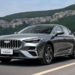 Geely Emgrand i-HEV hibrid sedanı Çində 13,010 dollara satışa çıxdı - chinacar.az