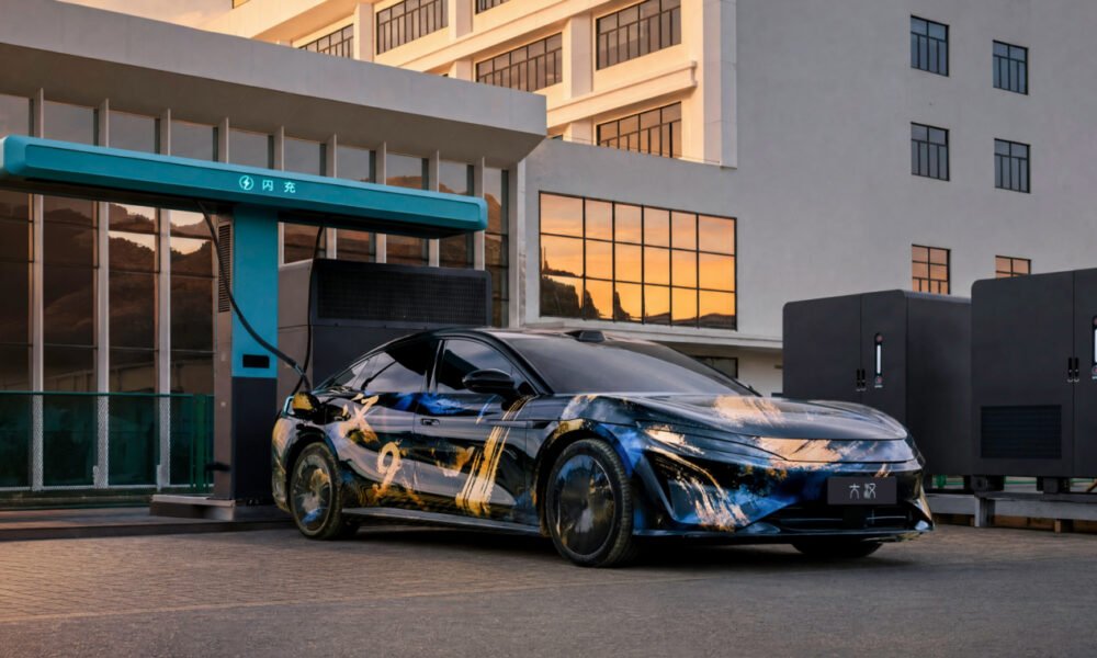 BYD flaqman sedanı Great Han-ın şəkillərini yayımladı - chinacar.az
