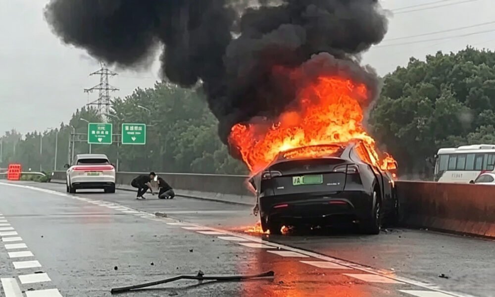 Li Auto sürücüsü Tesla qəzasında həyat xilas etdi - chinacar.az