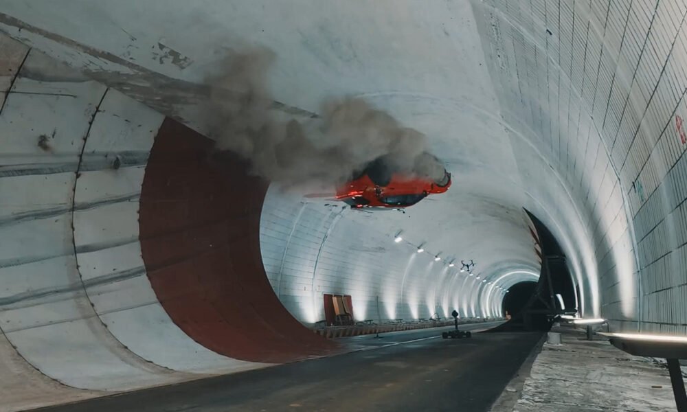 Voyah Passion S Şumaxer tunel döngəsini təkrarladı - chinacar.az