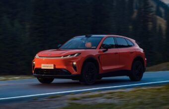 Arcfox Alpha T7 Çində 19,640 dollardan satışa çıxarıldı - chinacar.az