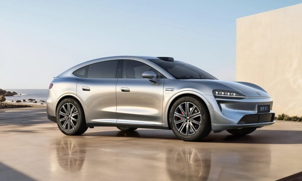 Luxeed R7 yenilənmiş SUV: 855 km mənzil və 239 800 yuan - chinacar.az