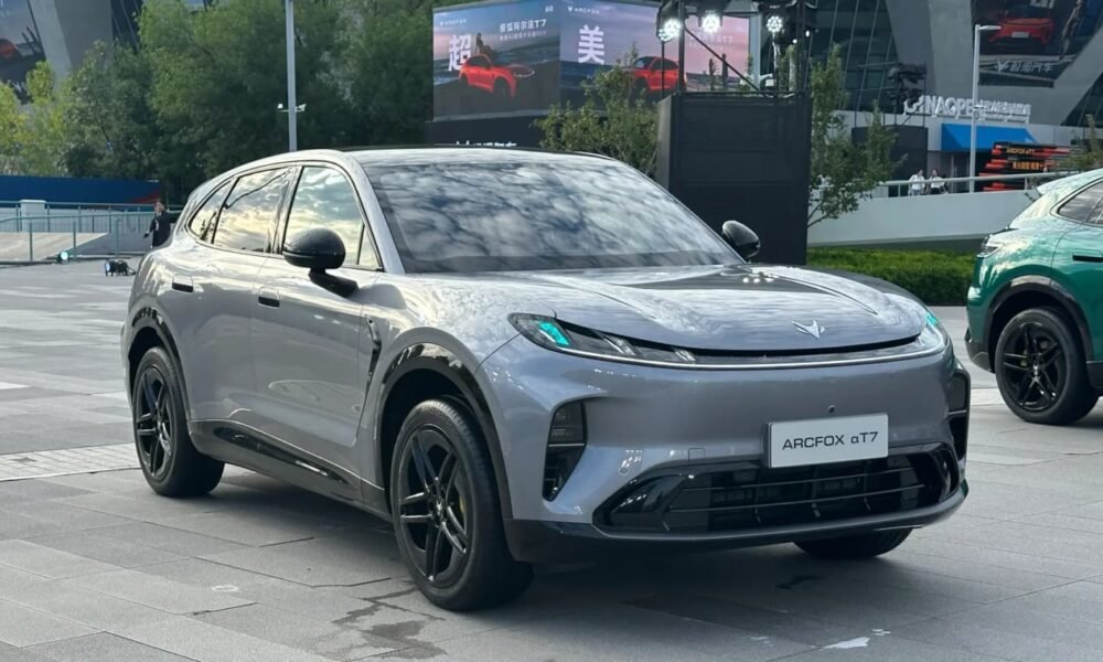 Arcfox Alpha T7 60 dəqiqədə 30 min sifariş topladı - chinacar.az