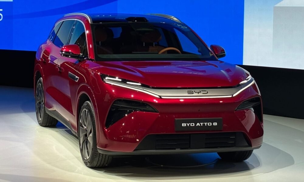 BYD Atto 8 Avropada ilk flaş şarjlı elektromobil oldu - chinacar.az